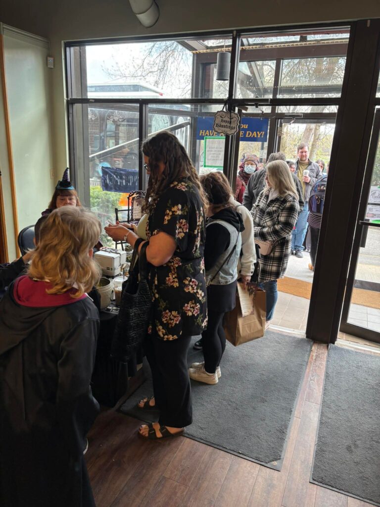 Lineup at the Spring Witch Market
